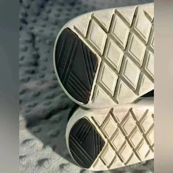 Authentic Women’s Louis Vuitton Patch After Game Pull On Sneakers, Size 38 - Picture 7 of 11